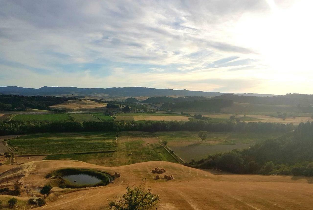 Agriturismo Podere Molino Peccioli ภายนอก รูปภาพ