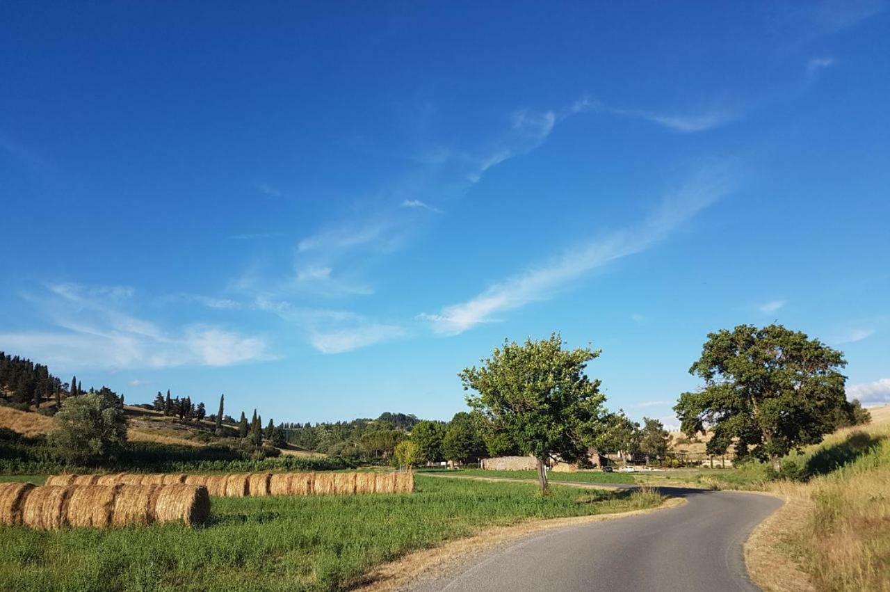 Agriturismo Podere Molino Peccioli ภายนอก รูปภาพ